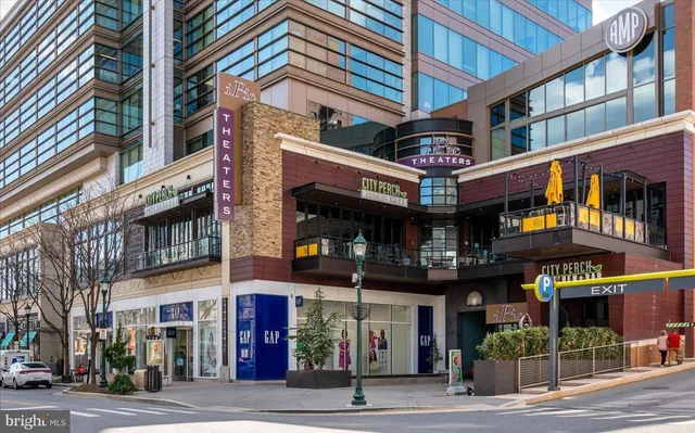 $2,800 | 11401 Commonwealth Drive, Unit 303, Rockville, MD 20852