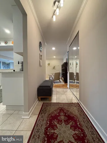 $2,800 | 11401 Commonwealth Drive, Unit 303, Rockville, MD 20852