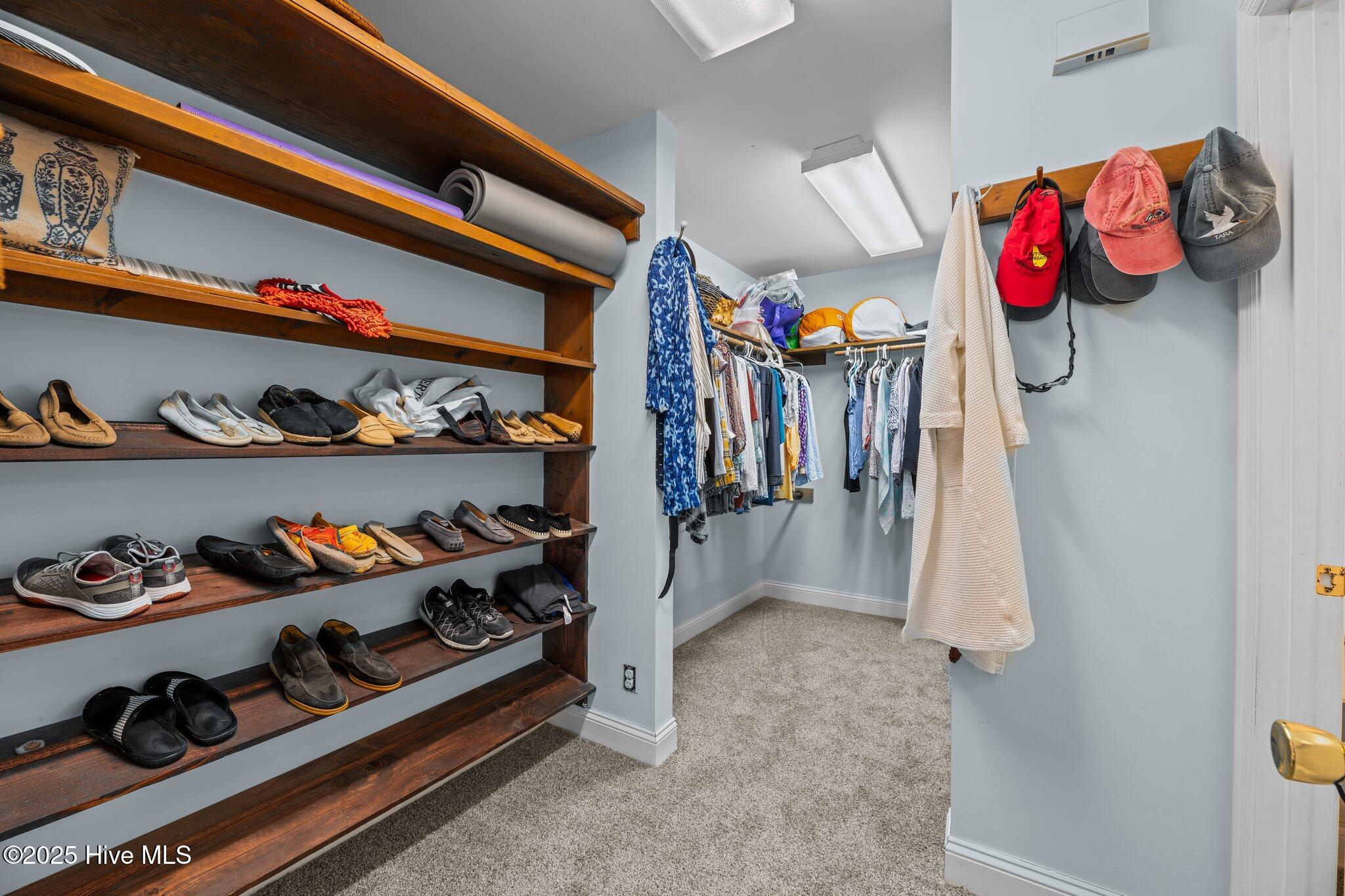 97 3rd Street Vandemere, NC 28587 - Photo 17 of 40 Oversized Walk - In Closet