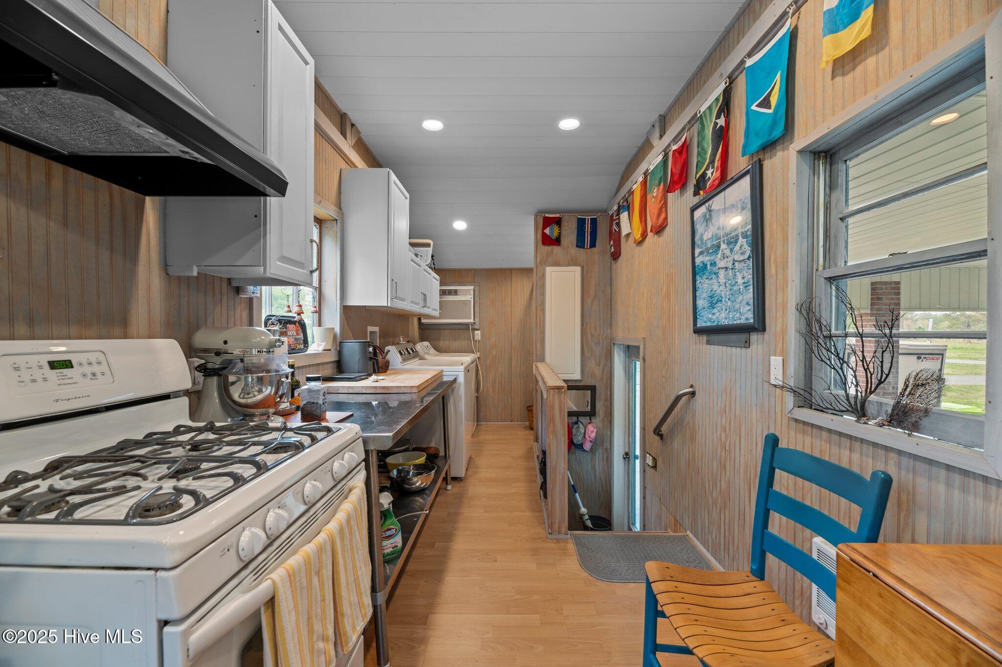 97 3rd Street Vandemere, NC 28587 - Photo 27 of 40 Secondary Kitchen