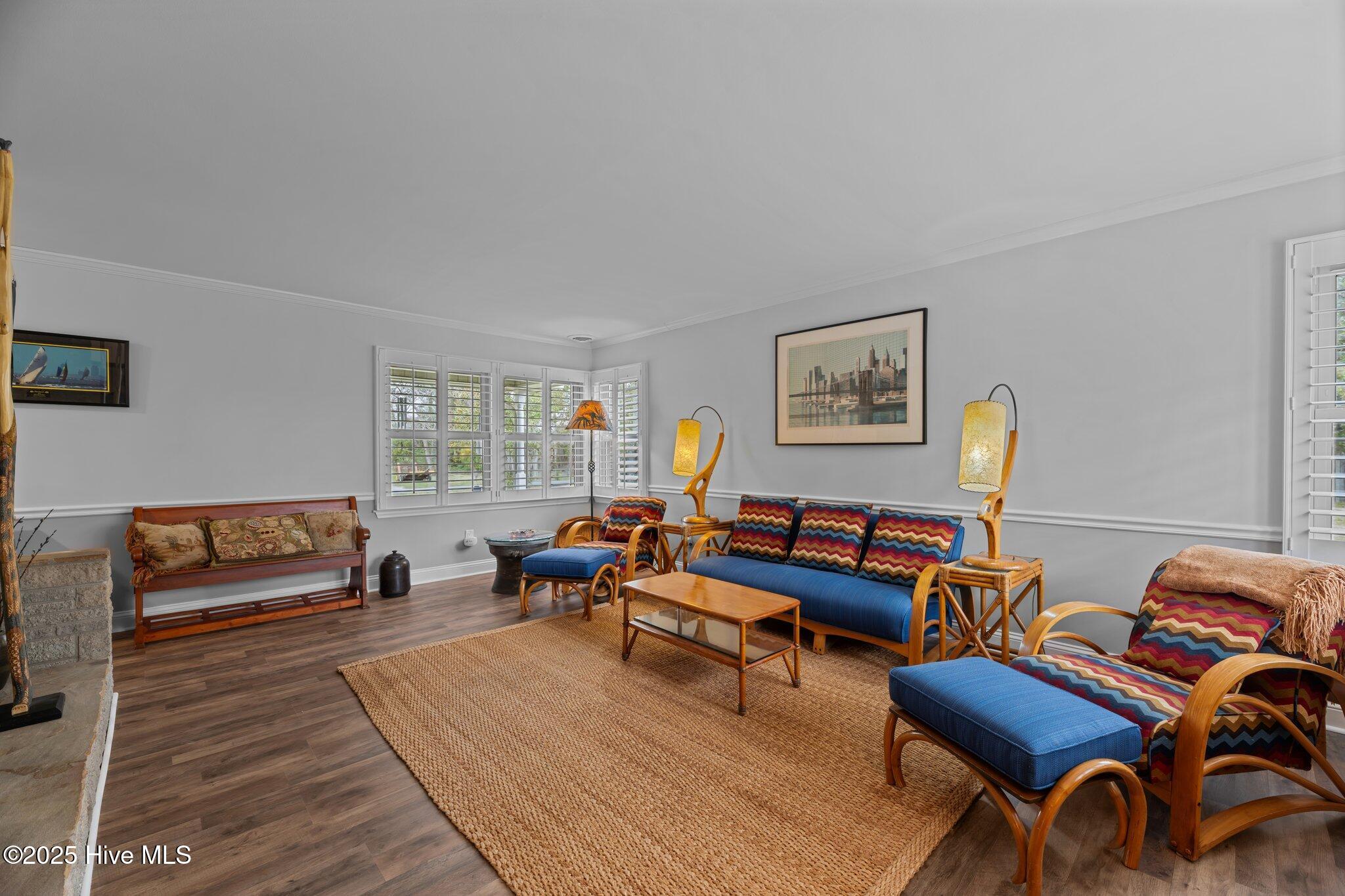 97 3rd Street Vandemere, NC 28587 - Photo 5 of 40 Living Room (2)