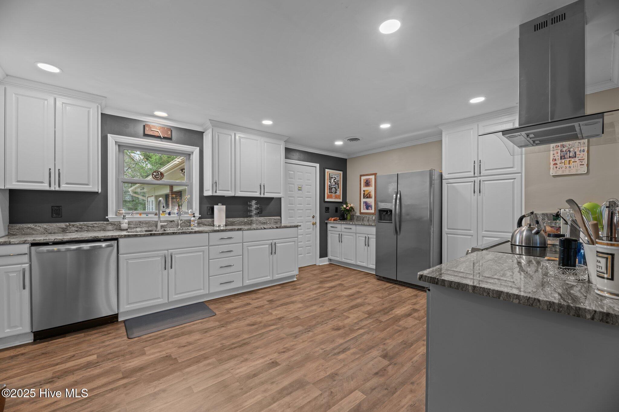 97 3rd Street Vandemere, NC 28587 - Photo 8 of 40 Updated Kitchen