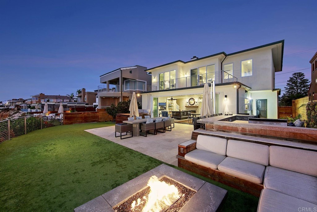 215 Pacific Avenue Solana Beach, CA 92075 - Photo 3 of 7