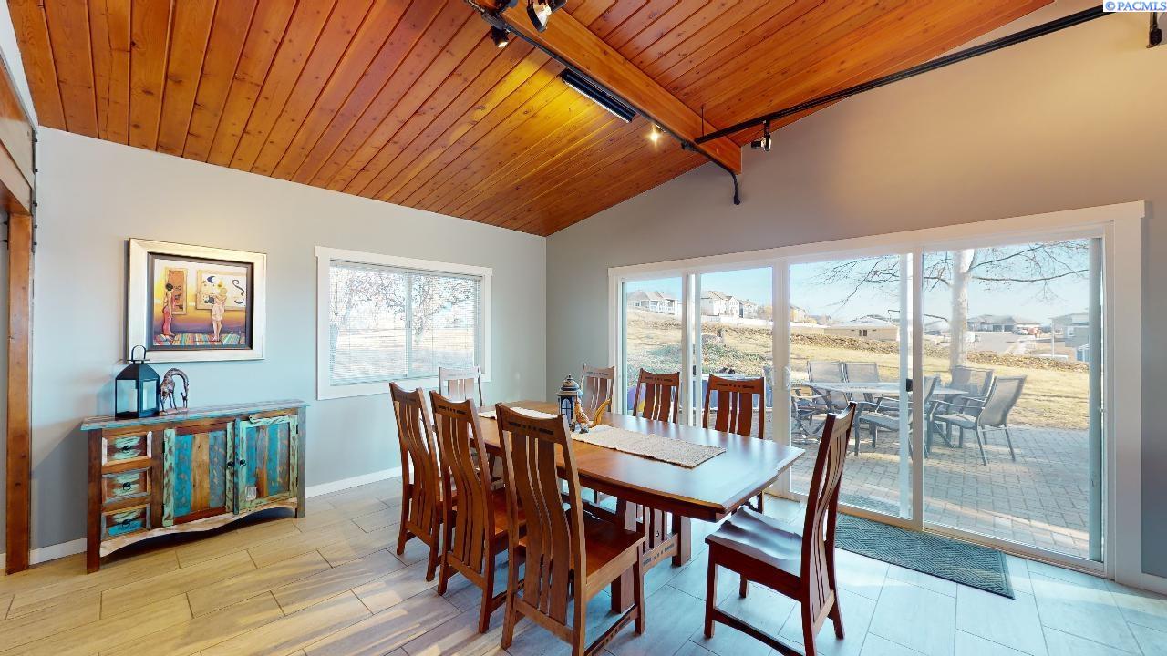 1630 Southwest View Drive Pullman, WA 99163 - Photo 10 of 32 Gallery Image 10