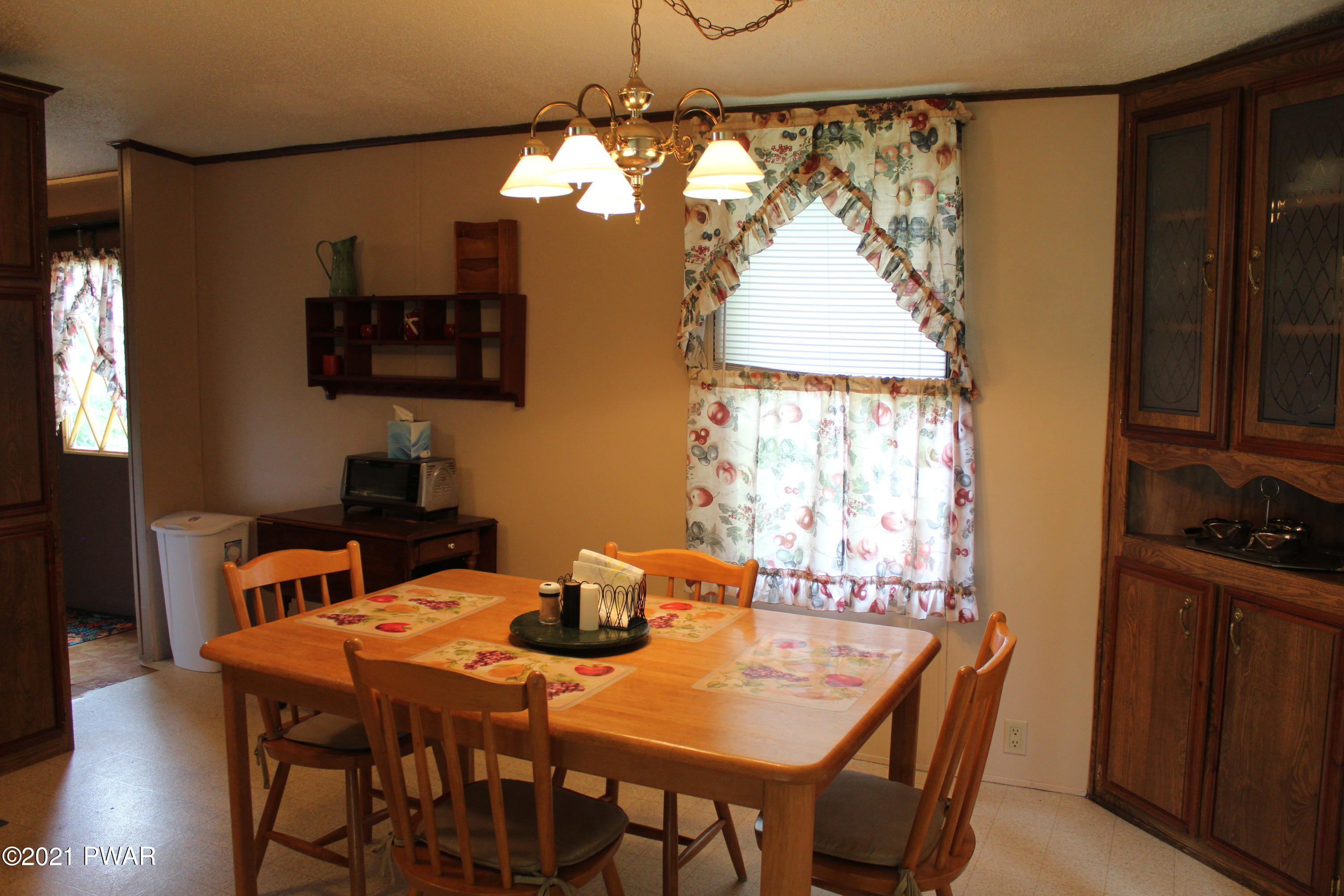 103 Springbrook Lane Greentown, PA 18426 - Photo 9 of 26