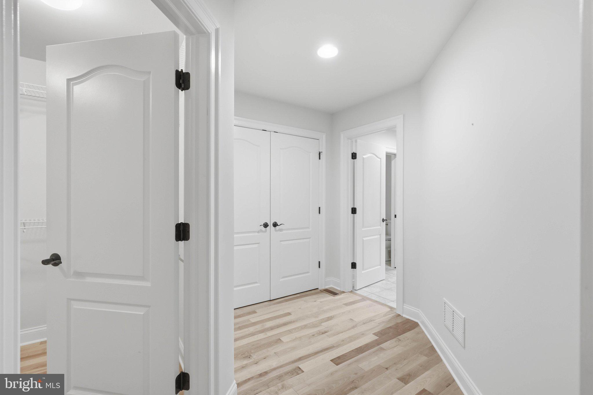 340 Royal Hunt Way Lititz, PA 17543 - Photo 35 of 65 Addional closet