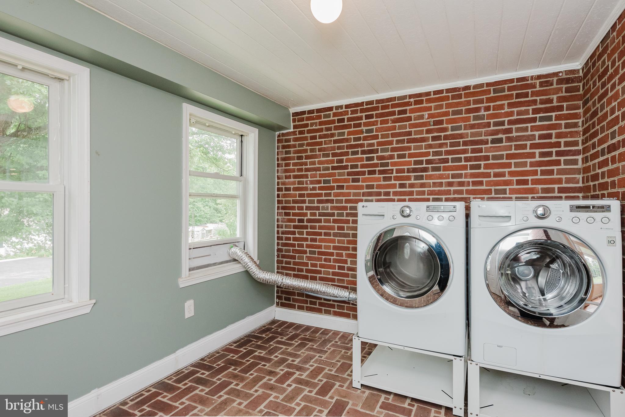 11909 Manor Road Glen Arm, MD 21057 - Photo 9 of 63 Gallery Image 9