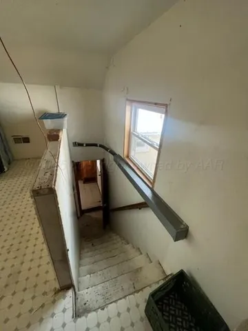 a view of entryway and hall