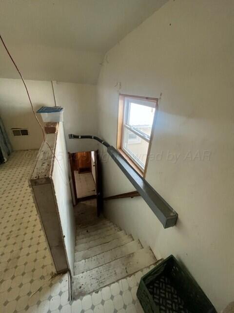 819 Ave N Sunray, TX 79086 - Photo 21 of 24 a view of entryway and hall