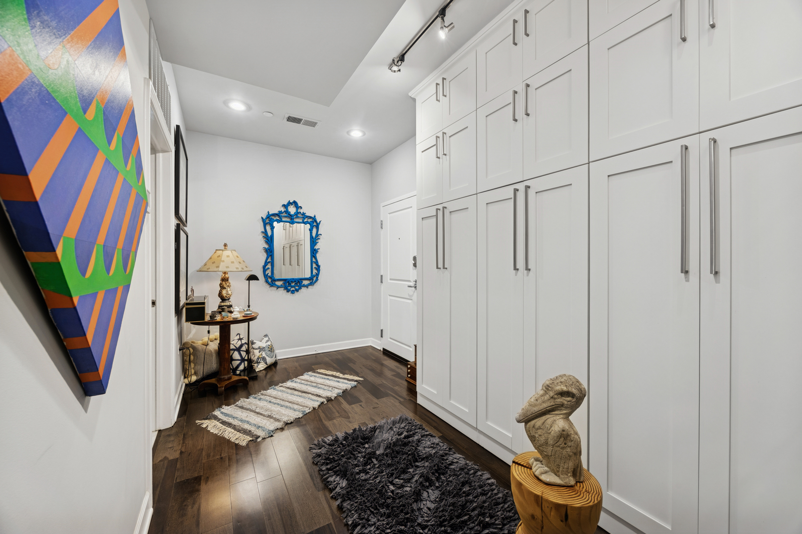 1124 Lake Street, Unit 511 Oak Park, IL 60301 - Photo 2 of 21