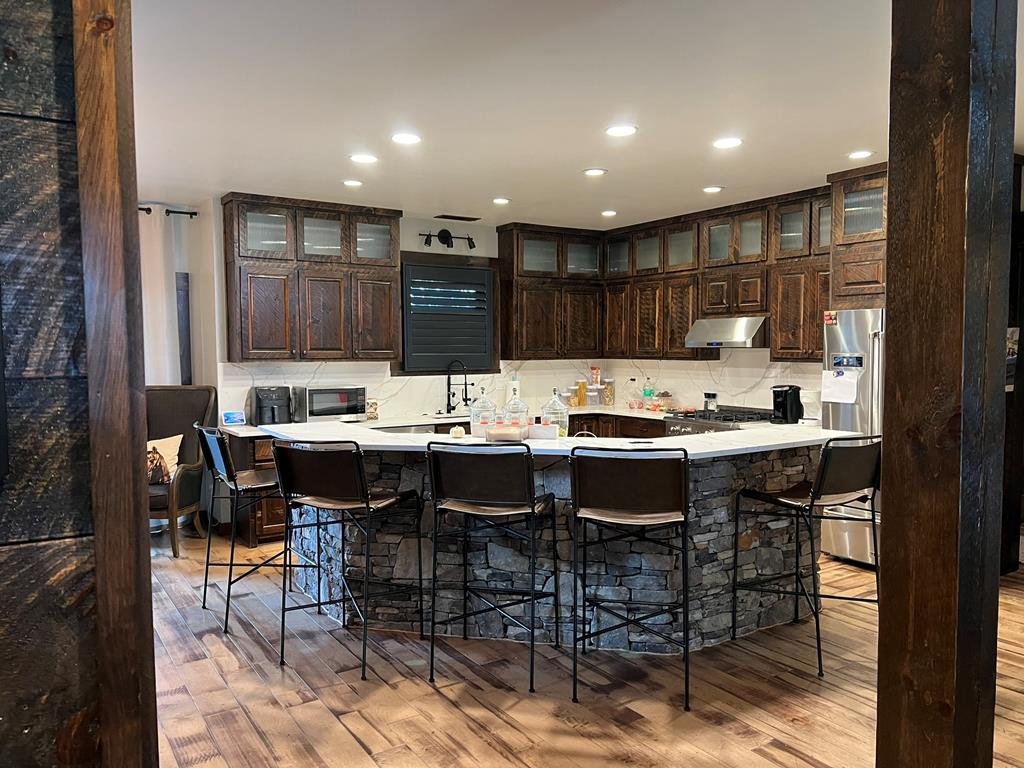 330 East 2nd Street Blue Ridge, GA 30513 - Photo 6 of 31