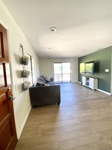 $3,100 | 8834 Tamberly Lane, Unit D, Santee, CA 92071