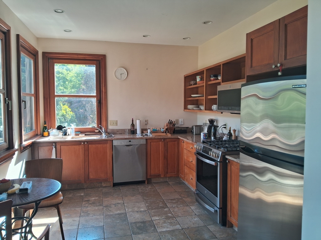 56 Hawes Street, Unit 2 Brookline, MA 02446 - Photo 6 of 17