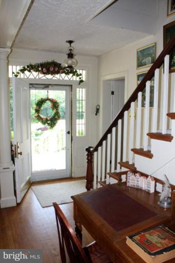 13710 Baldwin Mill Road Baldwin, MD 21013 - Photo 4 of 25 Hallway