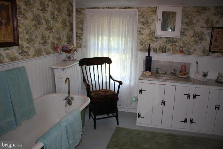 13710 Baldwin Mill Road Baldwin, MD 21013 - Photo 7 of 25 Bath #2