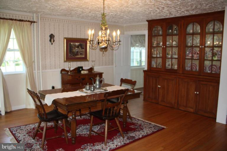 13710 Baldwin Mill Road Baldwin, MD 21013 - Photo 10 of 25 Dining Area