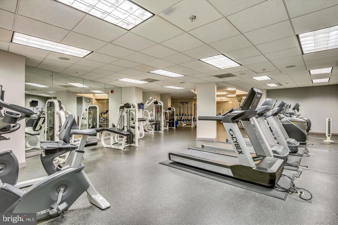 400 Massachusetts Avenue Northwest, Unit 1011 Washington, DC 20001 - Photo 26 of 31 a view of a room with gym equipment