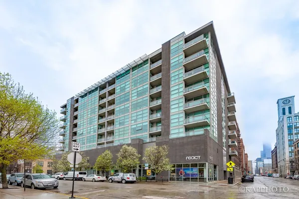 $3,500 | 225 South Sangamon Street, Unit 411, Chicago, IL 60607