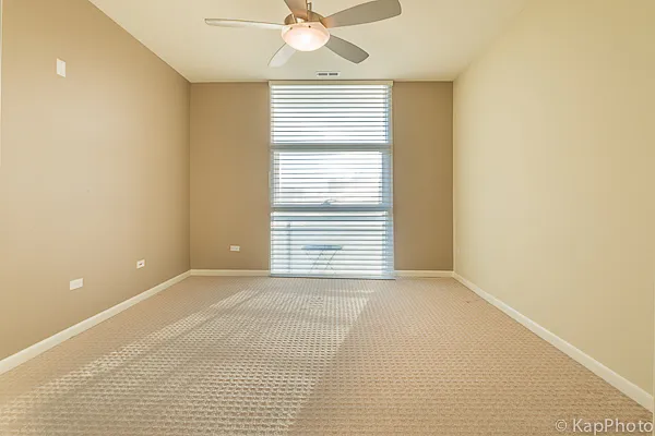$3,500 | 225 South Sangamon Street, Unit 411, Chicago, IL 60607