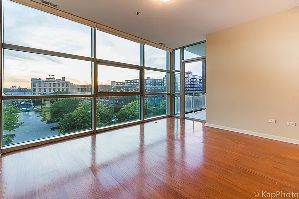$3,500 | 225 South Sangamon Street, Unit 411, Chicago, IL 60607