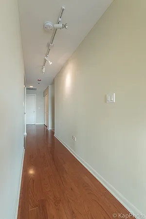 $3,500 | 225 South Sangamon Street, Unit 411, Chicago, IL 60607