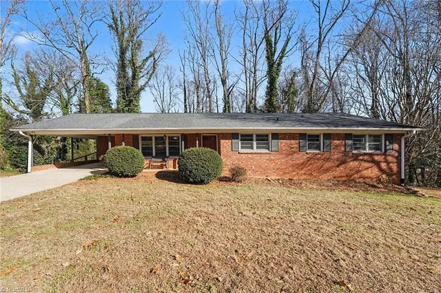 $269,900 | 405 Idlewild Drive, Lexington, NC 27295