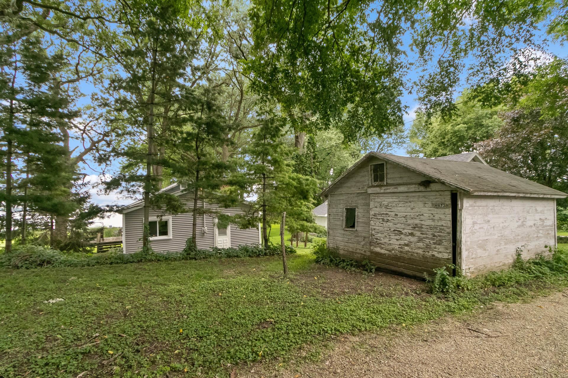 W8738 White Crow Road Fort Atkinson, WI 53538 - Photo 43 of 64