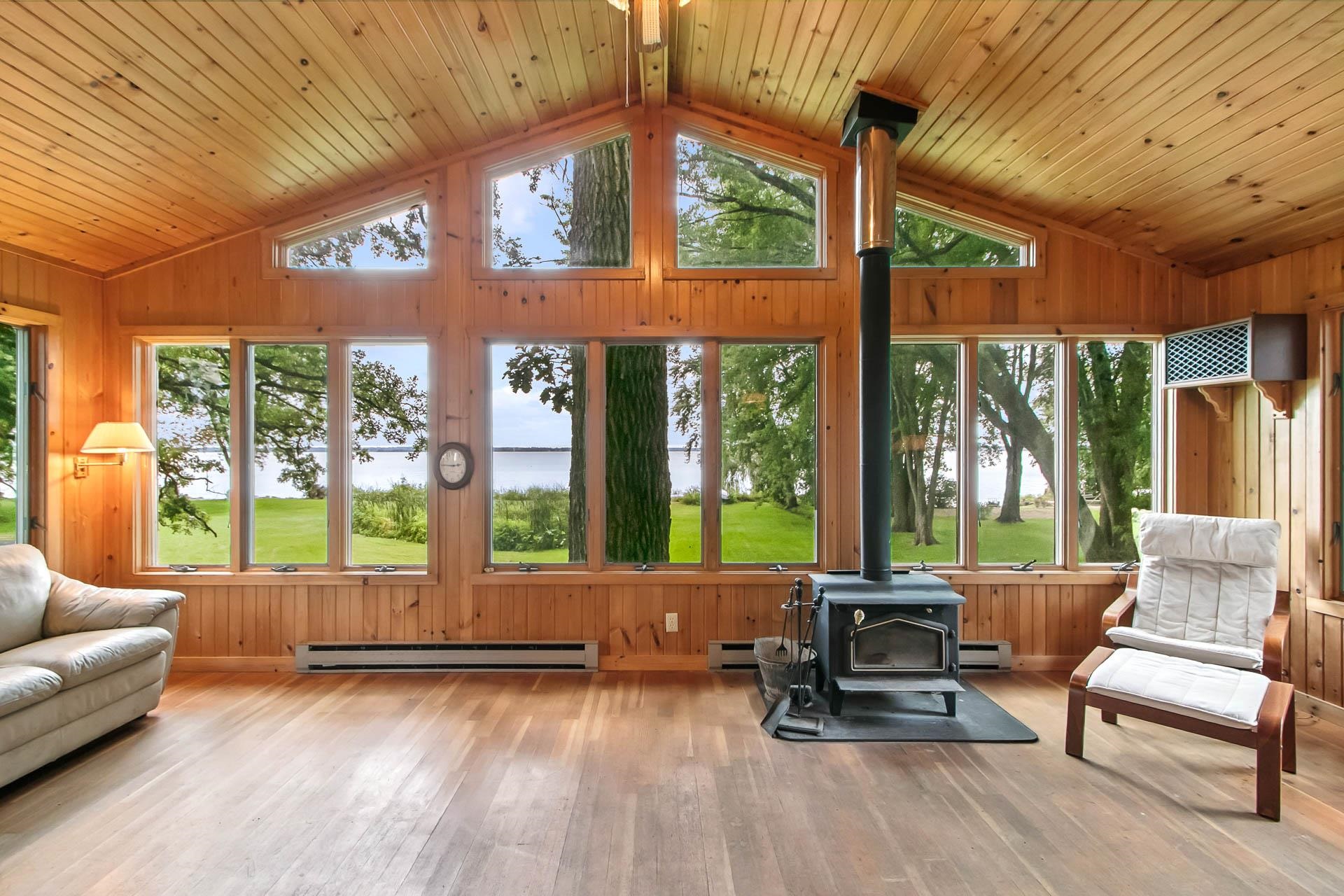 W8738 White Crow Road Fort Atkinson, WI 53538 - Photo 7 of 64