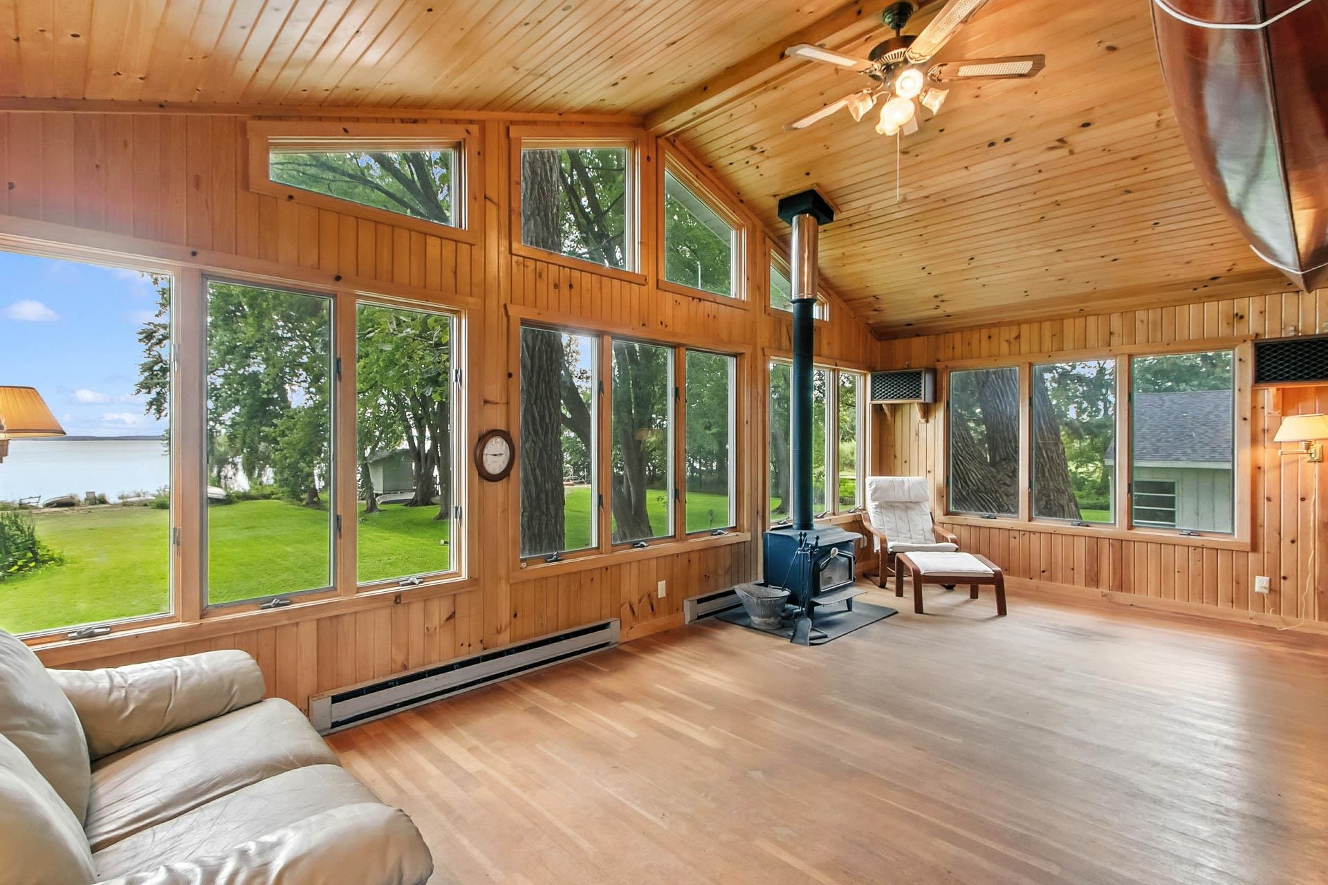 W8738 White Crow Road Fort Atkinson, WI 53538 - Photo 8 of 64