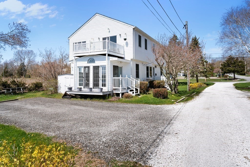 516 Pearse Road Swansea, MA 02777 - Photo 2 of 40 Gallery Image 2