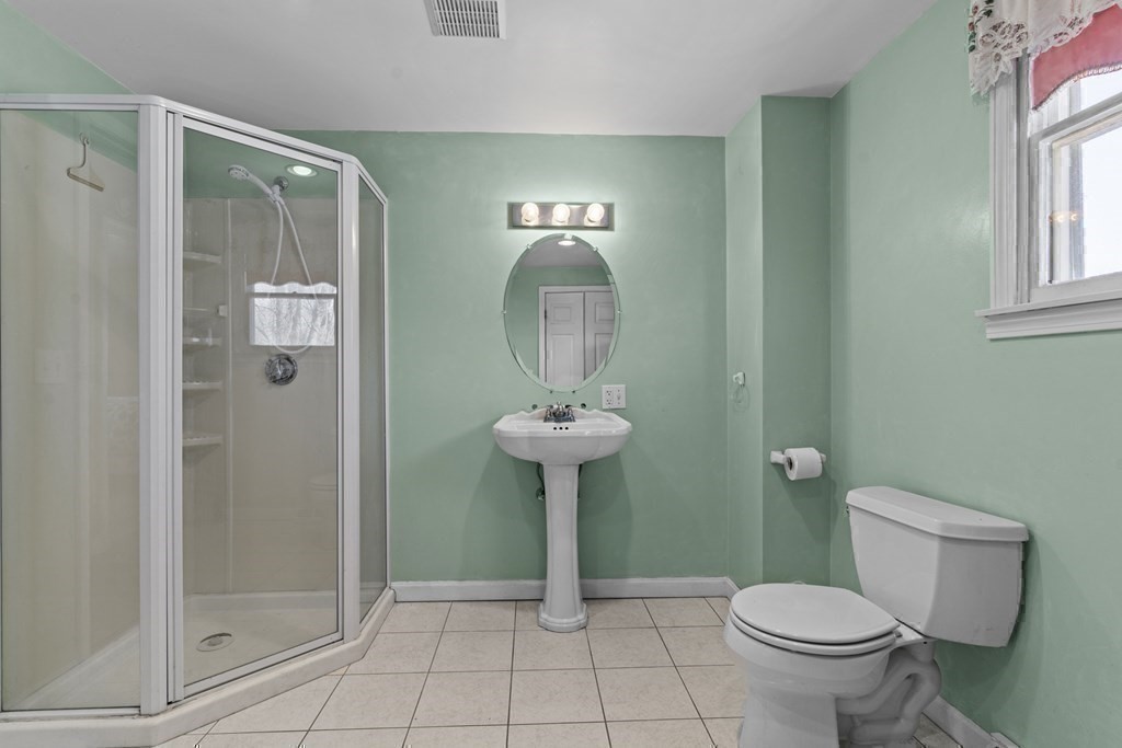 516 Pearse Road Swansea, MA 02777 - Photo 30 of 40 Gallery Image 30
