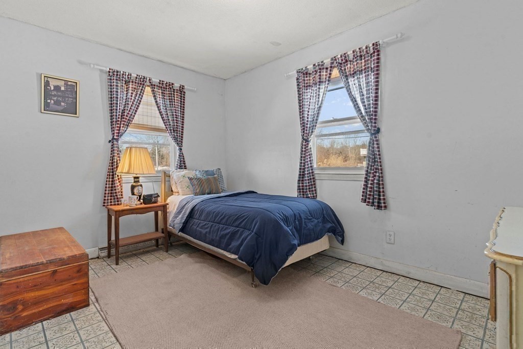 516 Pearse Road Swansea, MA 02777 - Photo 33 of 40 Gallery Image 33
