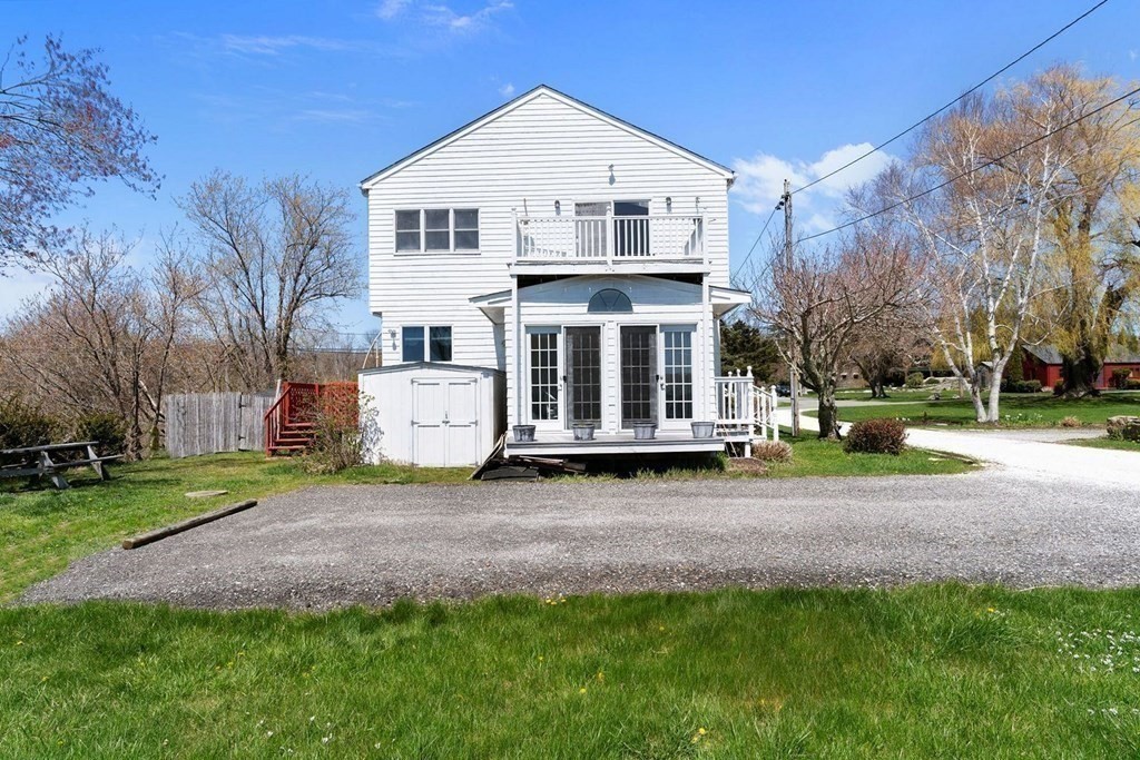 516 Pearse Road Swansea, MA 02777 - Photo 5 of 40 Gallery Image 5