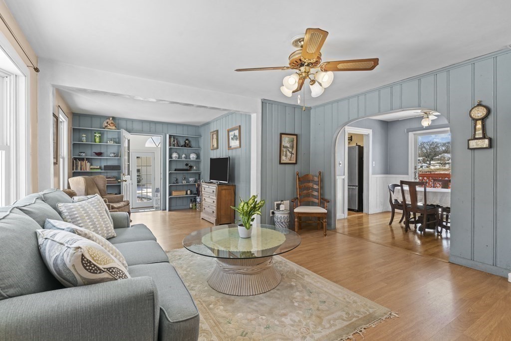 516 Pearse Road Swansea, MA 02777 - Photo 10 of 40 Gallery Image 10