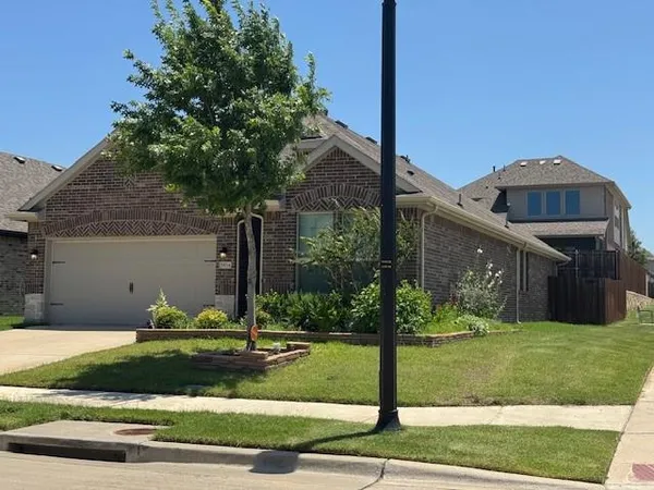$2,495 | 5534 Capilano Court, Garland, TX 75043