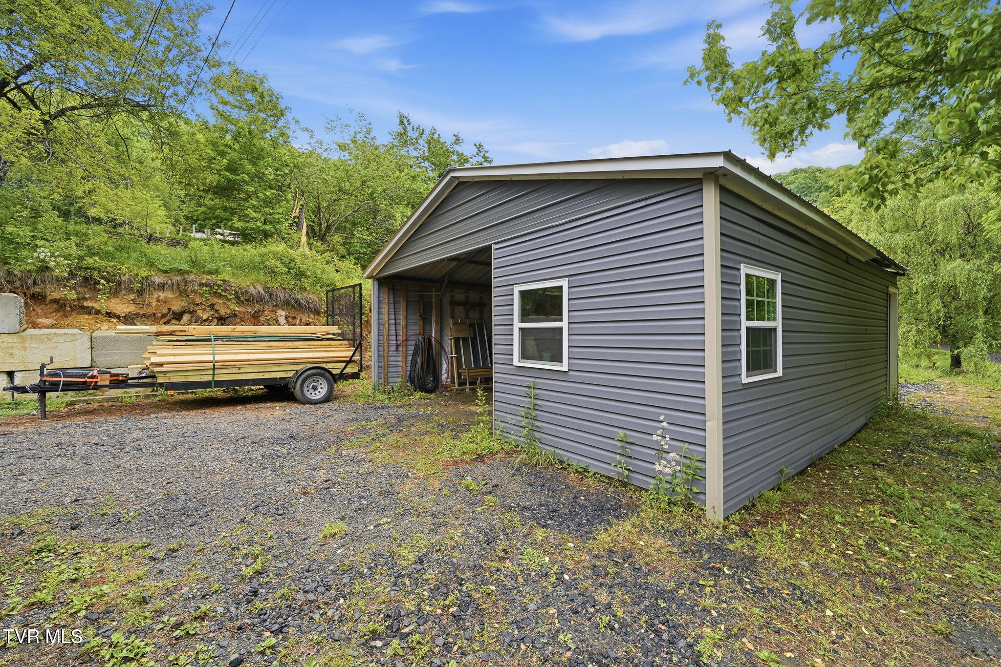 1479 Poga Road Butler, TN 37640 - Photo 24 of 31 oversized shed garage