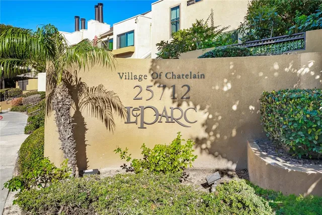 $449,980 | 25712 Le Parc, Unit 48, Lake Forest, CA 92630