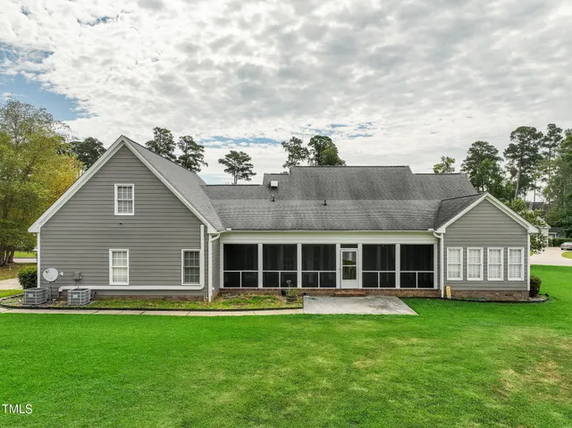 $525,000 | 3645 Eagle Farm Drive North, Wilson, NC 27896