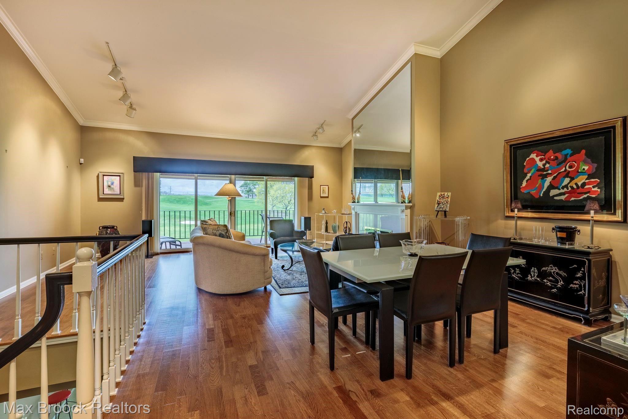 944 GreenView Court Rochester, MI 48307 - Photo 13 of 36 944 Green View Ct-13.jpg