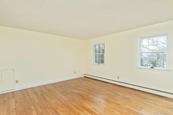 $6,000 | 451 River Road, St. James, NY 11780