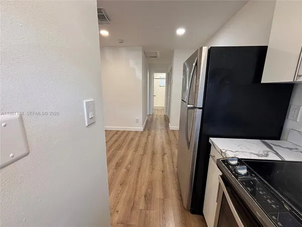 $1,550 | 2308 Jackson Street, Unit 3, Hollywood, FL 33020
