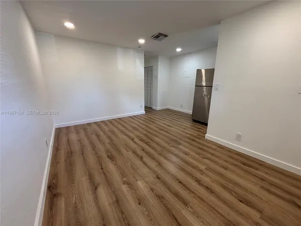 $1,550 | 2308 Jackson Street, Unit 3, Hollywood, FL 33020