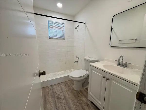 $1,550 | 2308 Jackson Street, Unit 3, Hollywood, FL 33020