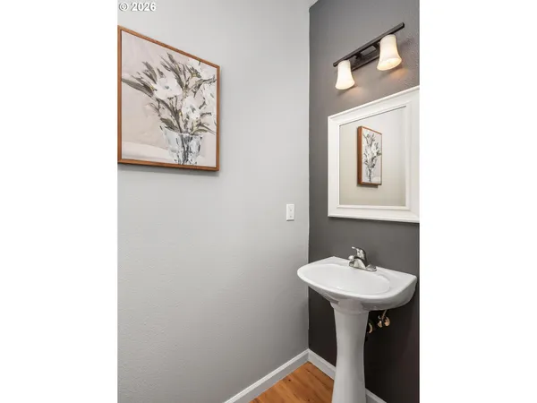 $369,900 | 4923 Southeast Lucas Court, Milwaukie, OR 97267