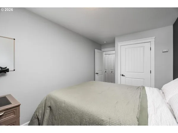 $369,900 | 4923 Southeast Lucas Court, Milwaukie, OR 97267