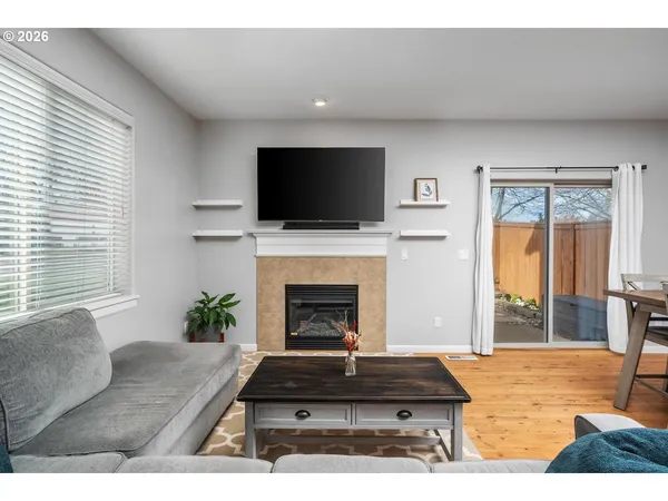 $369,900 | 4923 Southeast Lucas Court, Milwaukie, OR 97267