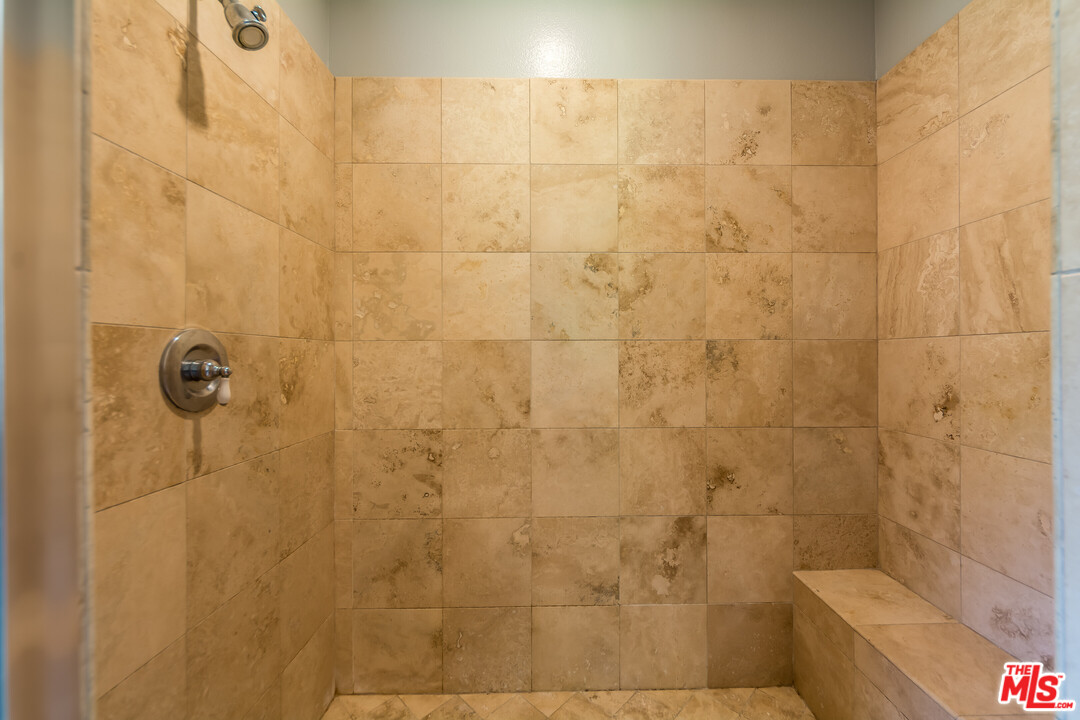 149 Laurel Ridge Drive Simi Valley, CA 93065 - Photo 39 of 53 a bathroom with a shower