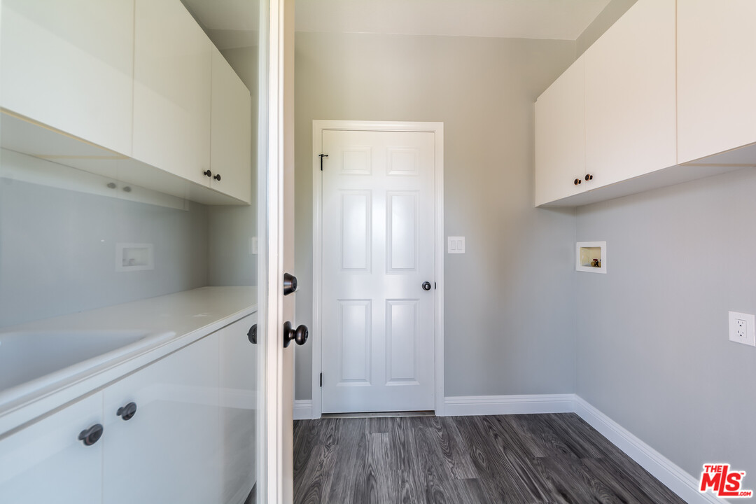 149 Laurel Ridge Drive Simi Valley, CA 93065 - Photo 48 of 53