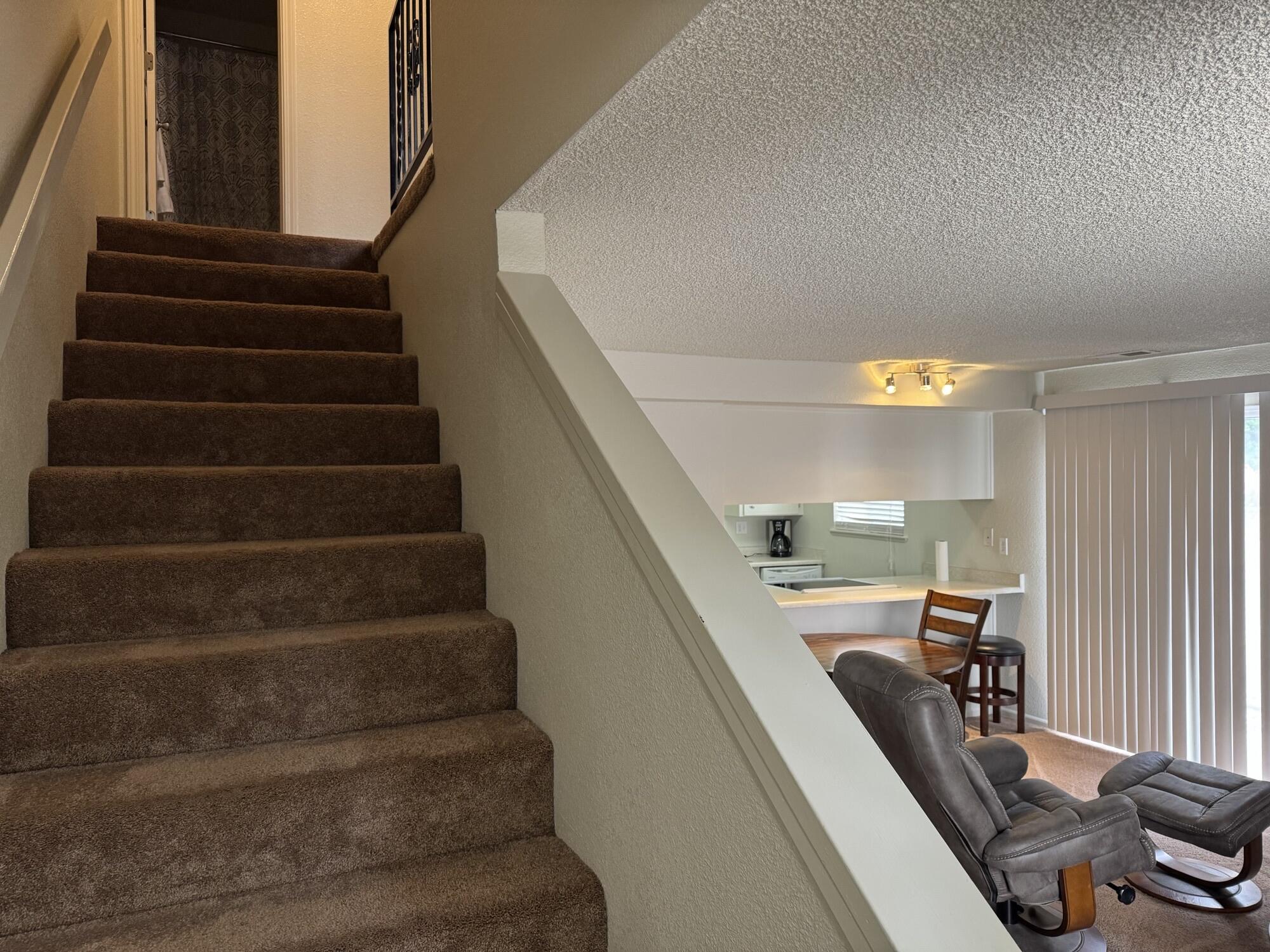 747 Spring Street Medford, OR 97504 - Photo 9 of 17 9