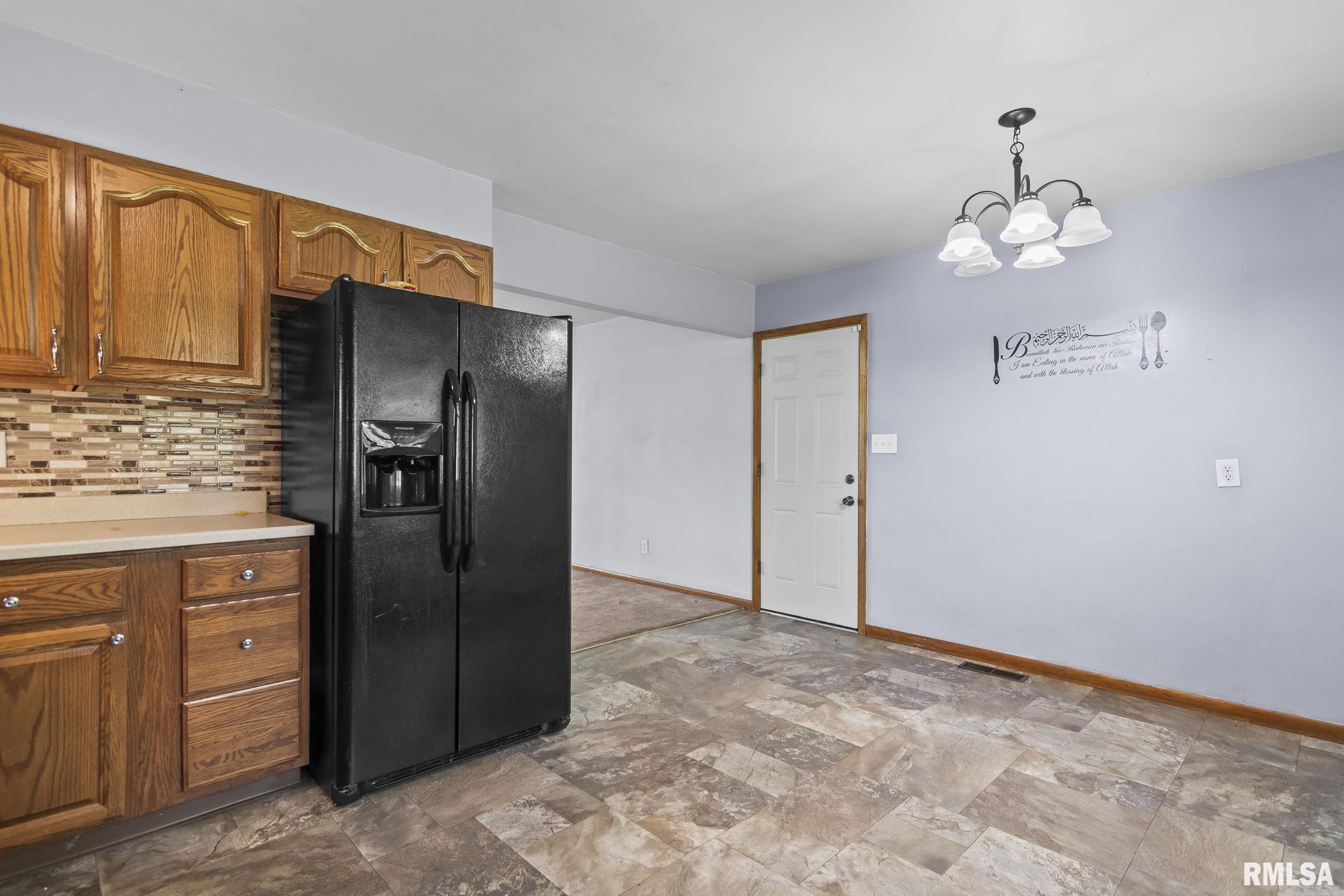 16 Delmar Drive Springfield, IL 62703 - Photo 8 of 28